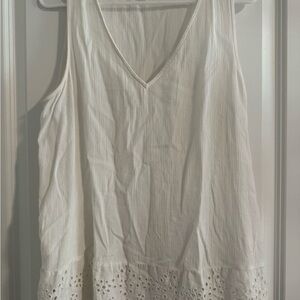 Old Navy Women's Lace Ruffle Hem Sleeveless Blouse Size L EUC